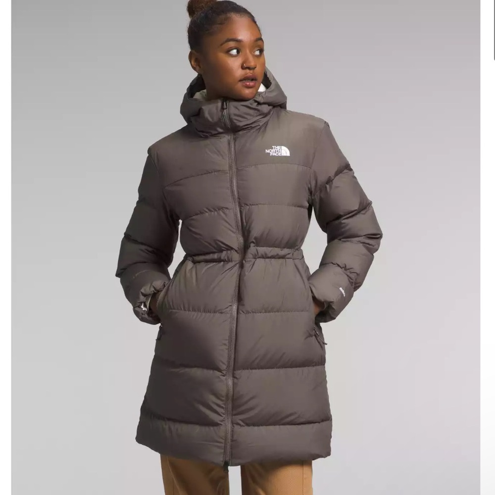 North Face W Explore Farther Parka in Falcon Brown, Size Small